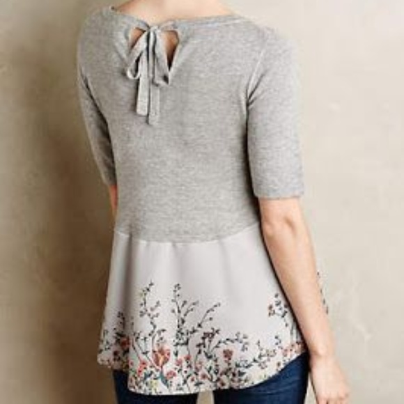 Moth Gardenia Pullover Motif - Picture 2 of 7